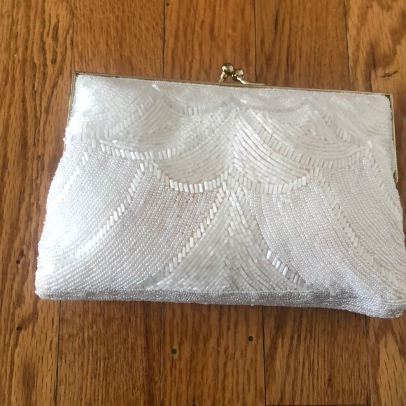Handbags - White beaded evening bag
